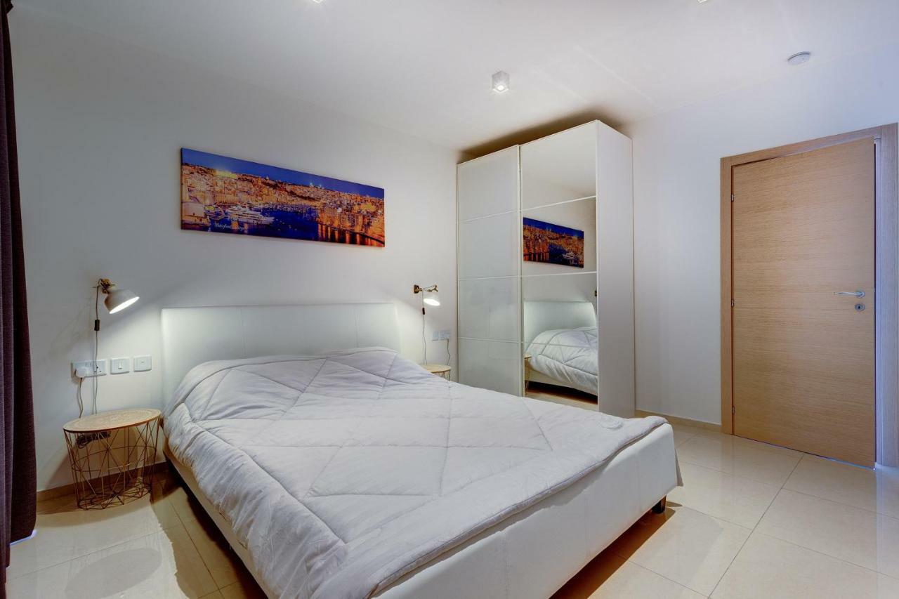 Cosy 1Br Penthouse With Terrace, Great Location Gzira Exterior foto